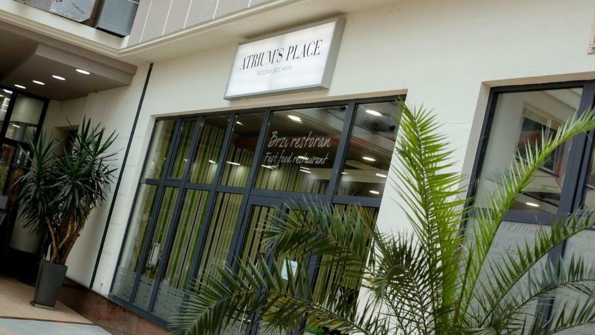 Hotel Galleria سوبوتيتْسا المظهر الخارجي الصورة