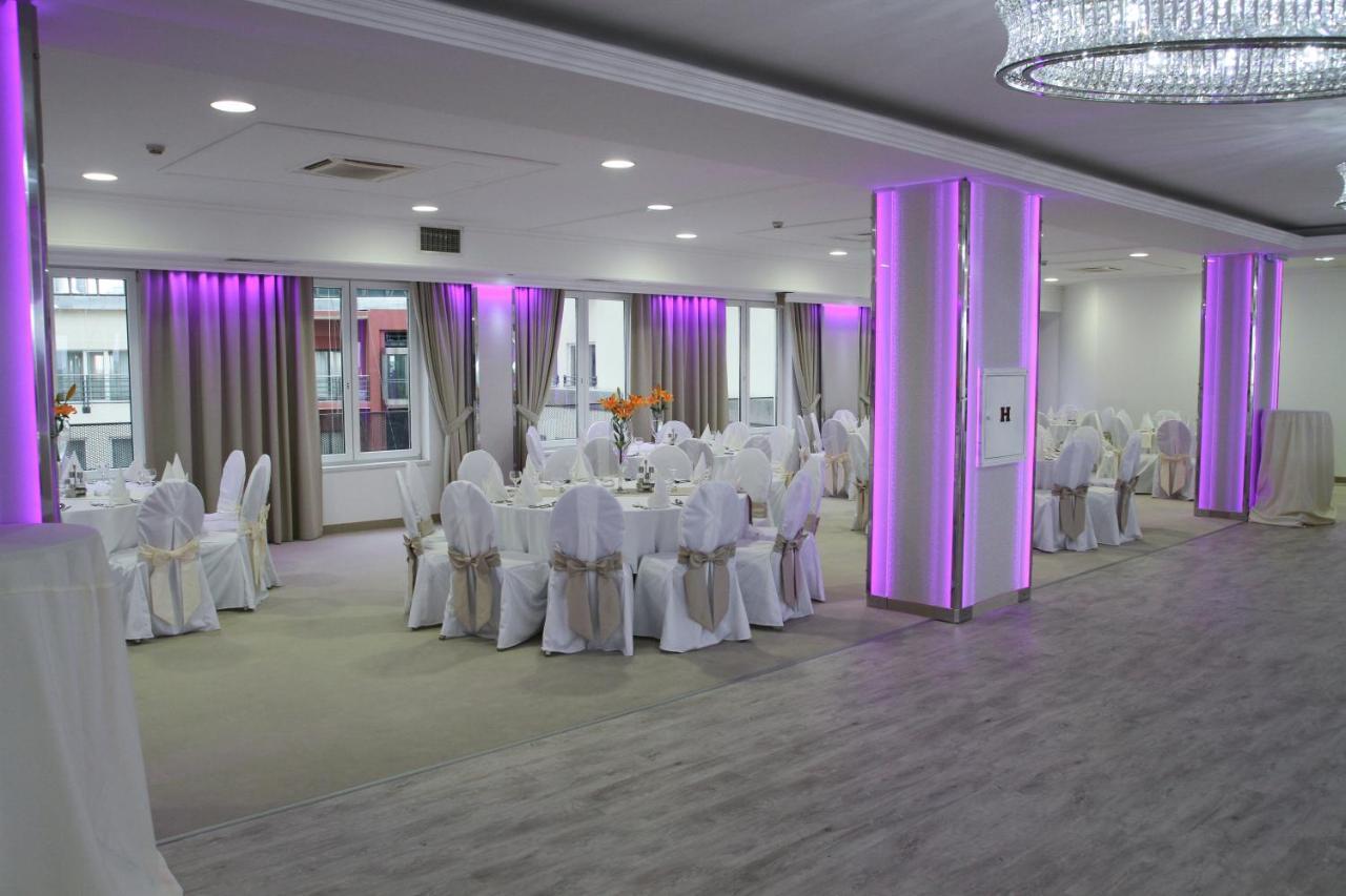 Hotel Galleria سوبوتيتْسا المظهر الخارجي الصورة