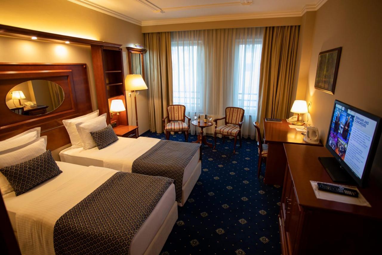 Hotel Galleria سوبوتيتْسا المظهر الخارجي الصورة