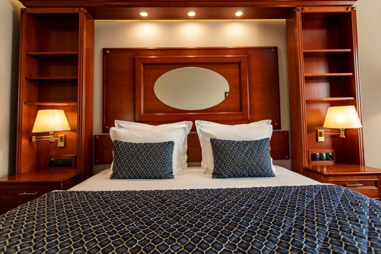 Hotel Galleria سوبوتيتْسا المظهر الخارجي الصورة