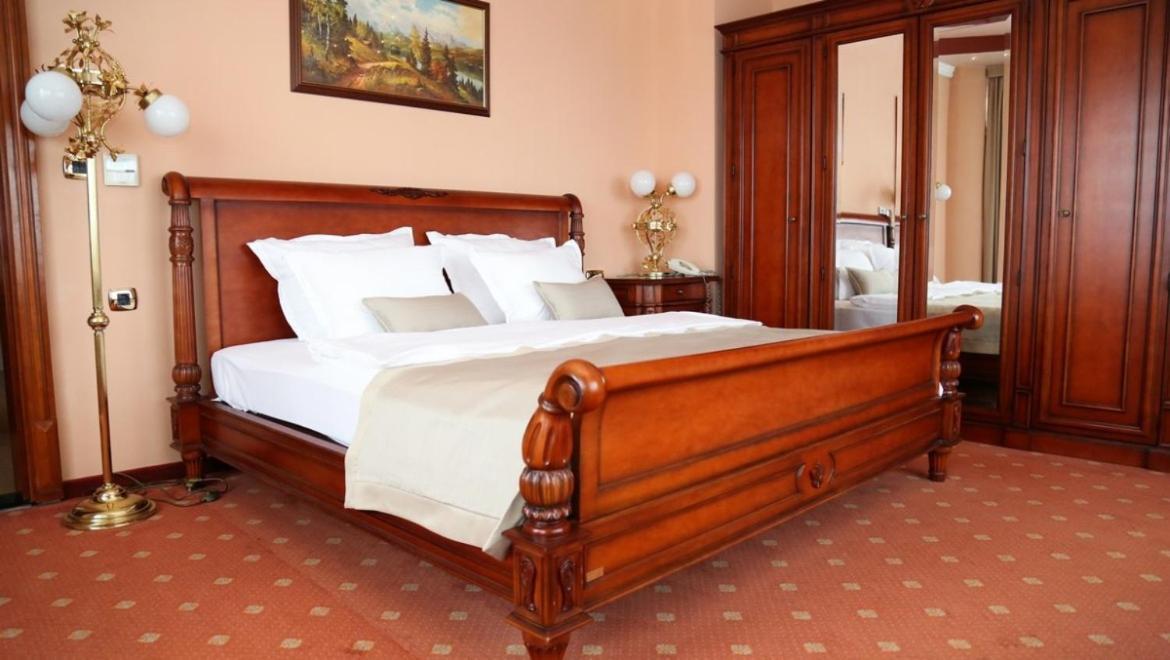 Hotel Galleria سوبوتيتْسا المظهر الخارجي الصورة